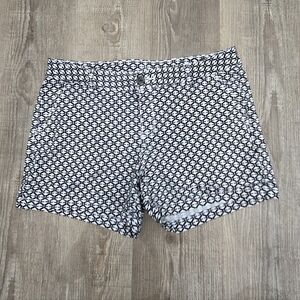 A.n.a Black and White Patterned Women Shorts size 10